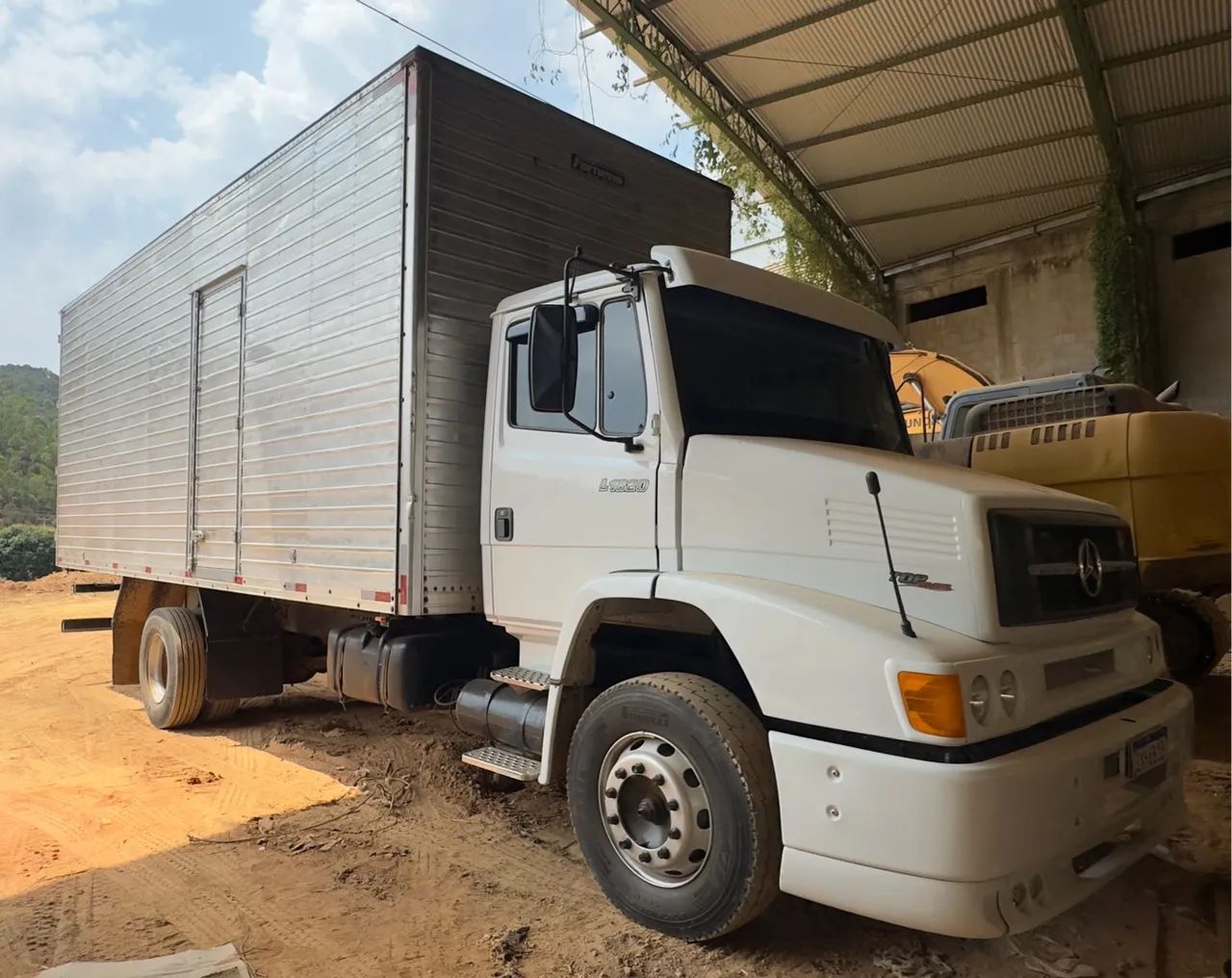 Caminhão 1620 toco baú  - Foto 3