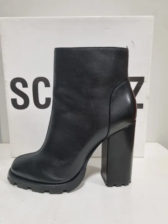 Bota Tratorada Couro Preta da Schutz