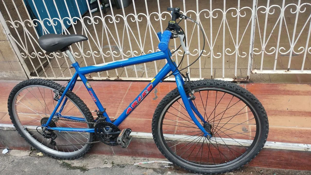 Bicicleta aro 26, faço entrega.