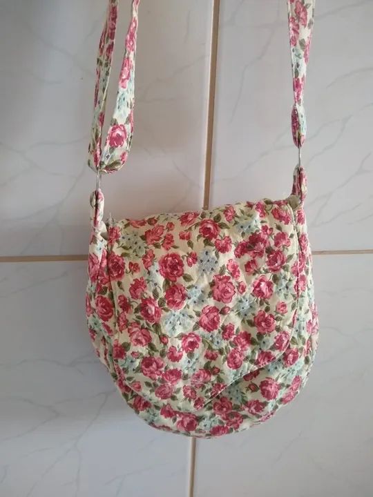 Bolsa floral de tecido