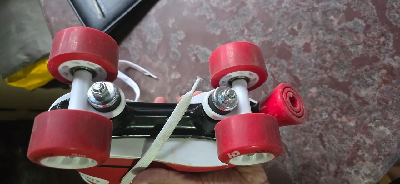Patins de 4 rodas HD Hondar - tam 38 - Foto 4