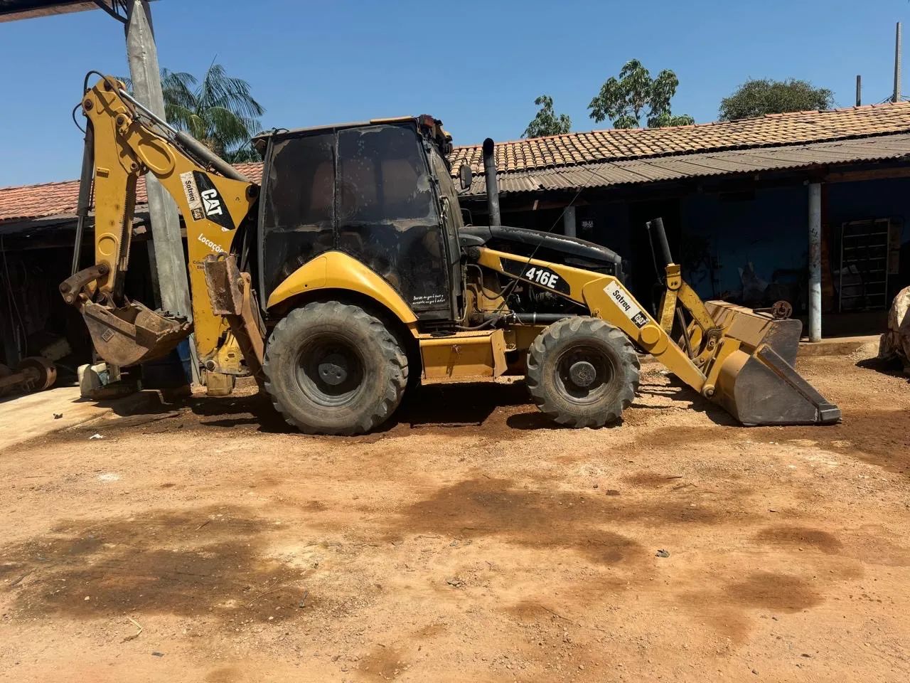Retroescavadeira CAT 416E - Impecável! - Foto 2