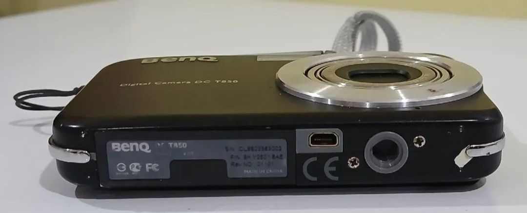 Câmera digital benq dc t850 - para retirar peças ou conserto - Foto 4