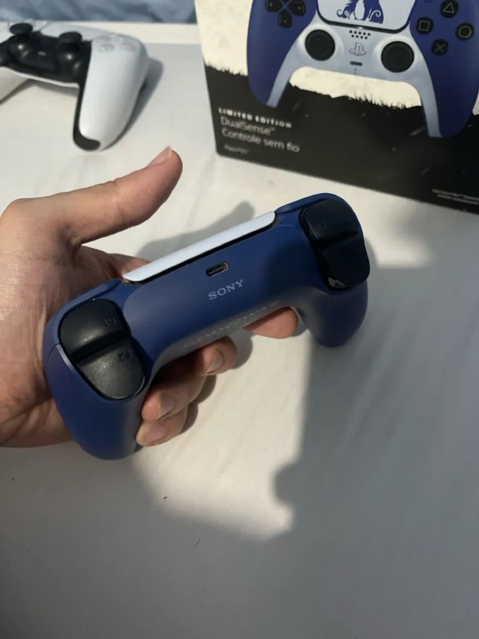 Controle Dualsense edição limitada God Of War Perfeito - Foto 4