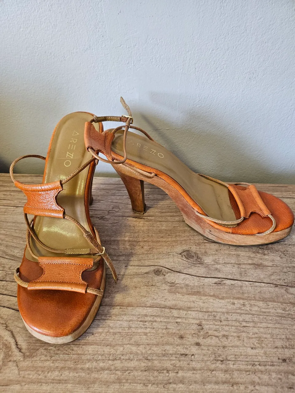 Sandálias Arezzo Laranja
