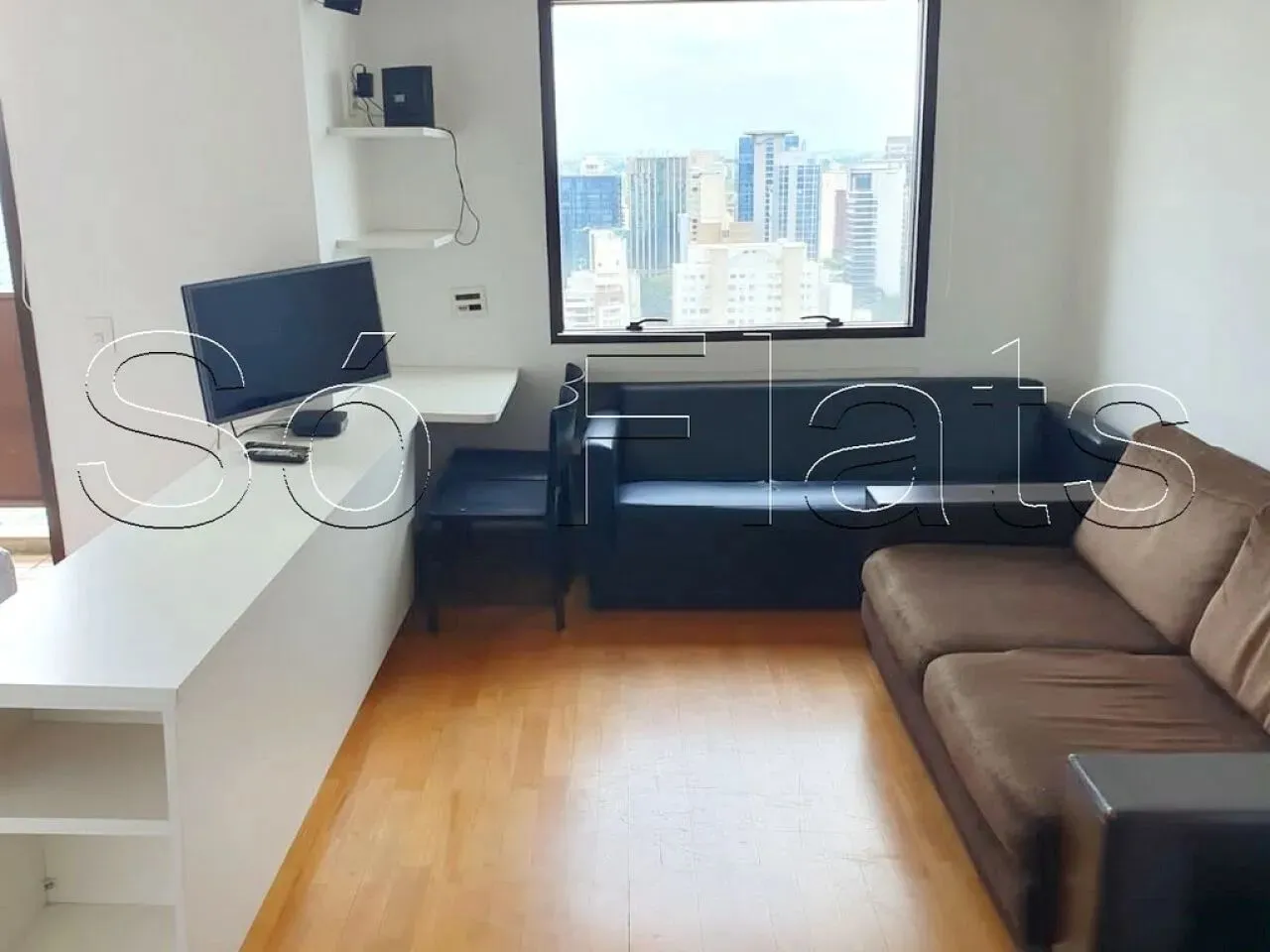 StayBridge Suítes, flat disponível para locação contendo 33m², 1 dormitório e 1 vaga.