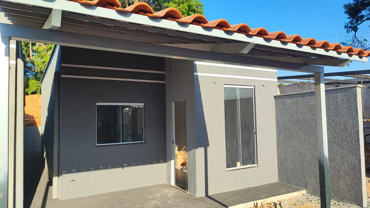 Alugo Casa 2 Quartos em Condomínio Fechado Região Leste Goiânia