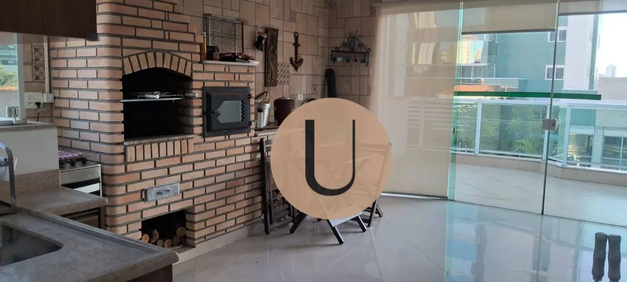 Sobrado à venda no Tatuapé, 3 dormitórios, 2 suítes, 4 vagas de garagem