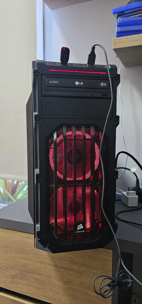 PC Gamer Corsair com placa de video