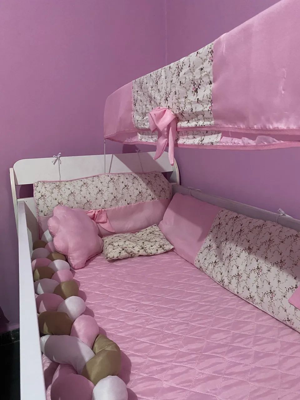 Berço infantil e colchão  - Foto 4