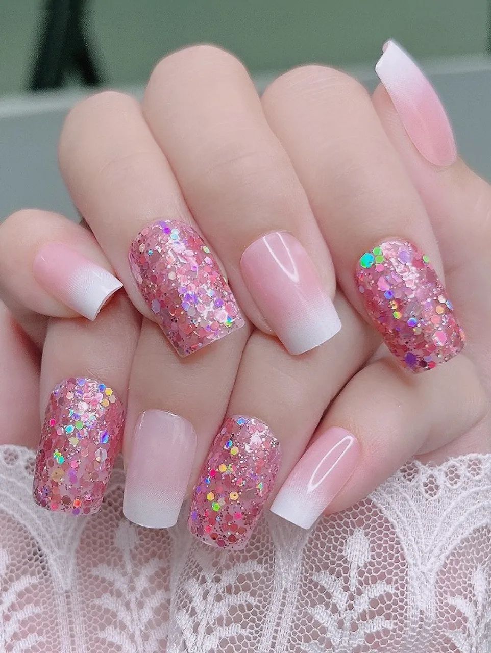 24 Peças de Unhas Postiças + Cola Transparente + Lixa de Unha