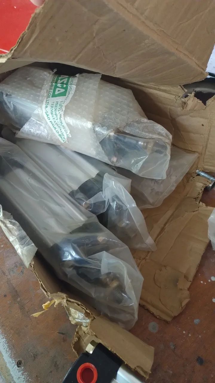 Pistão pneumático 