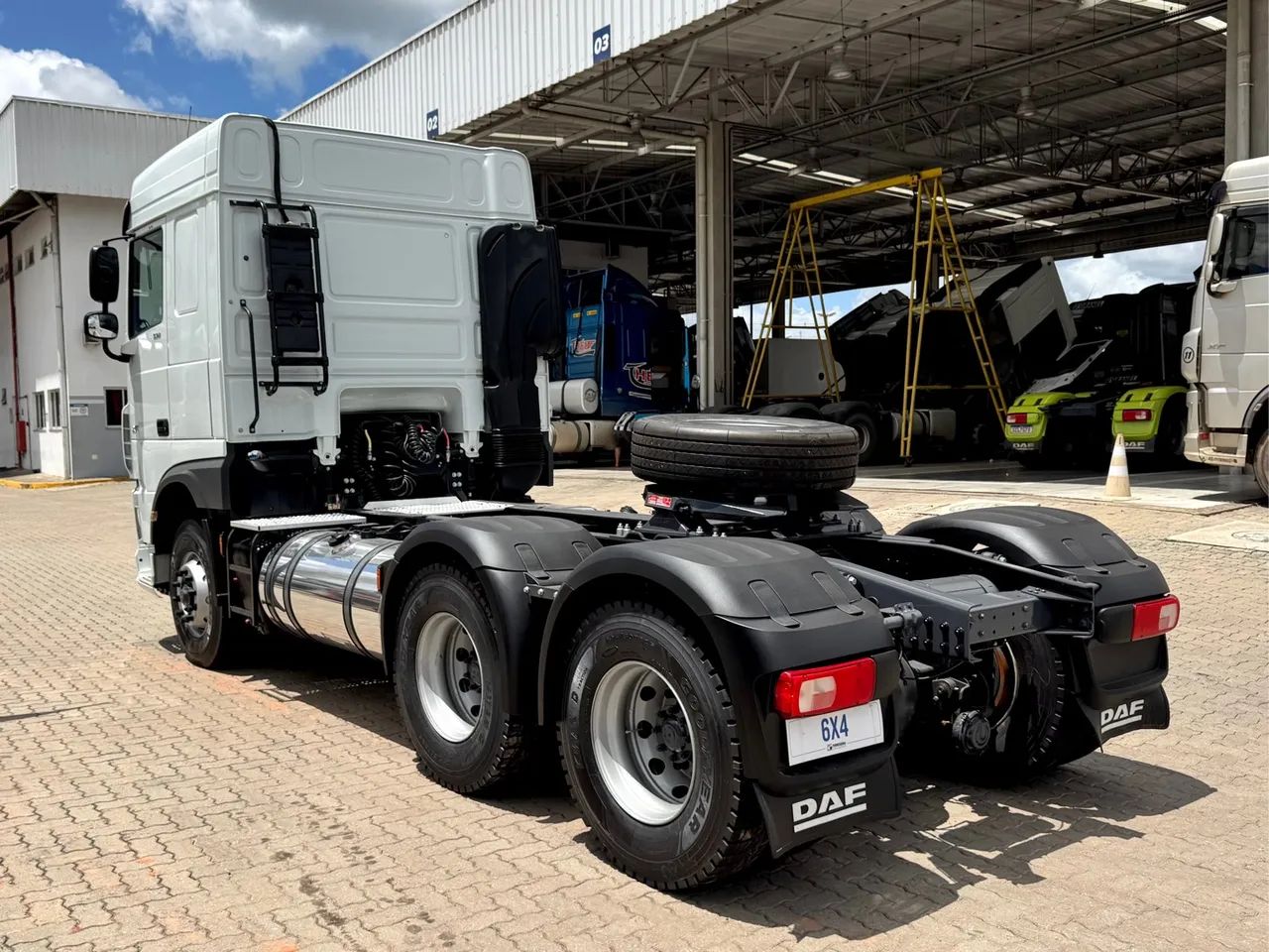 Daf XF 530 FTT 6x4 Aut. 2023 Completo (extra)Todos pneus novos + Garantia até 2026 - Foto 2