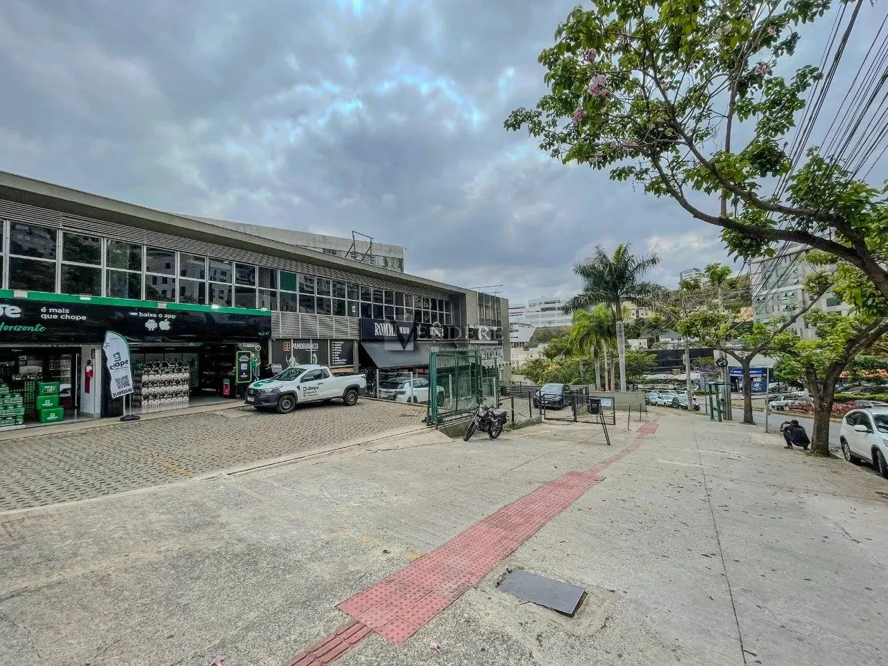 Loja de 1300m² para locação no Bairro Buritis