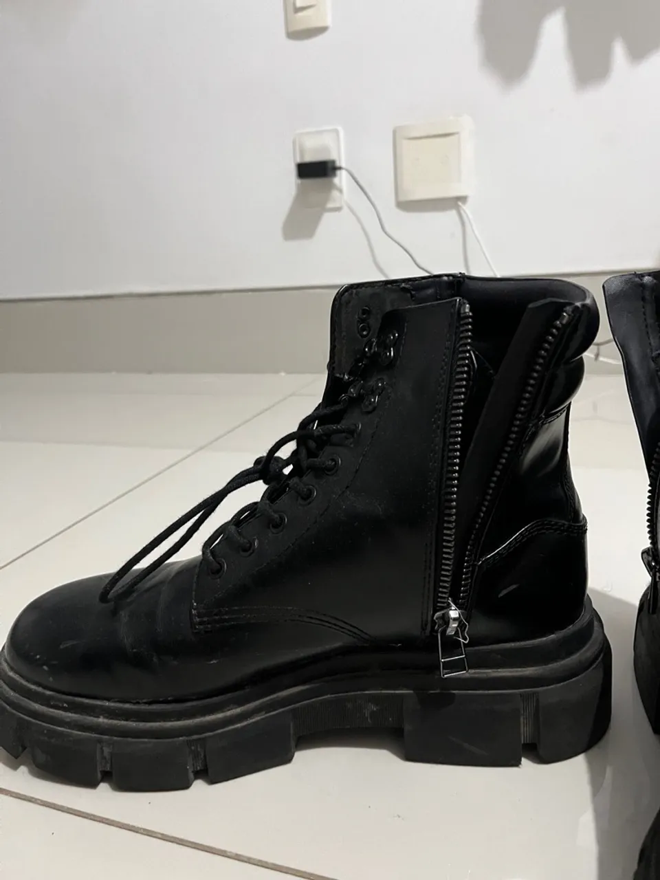 Bota Preta Tratorada ZARA