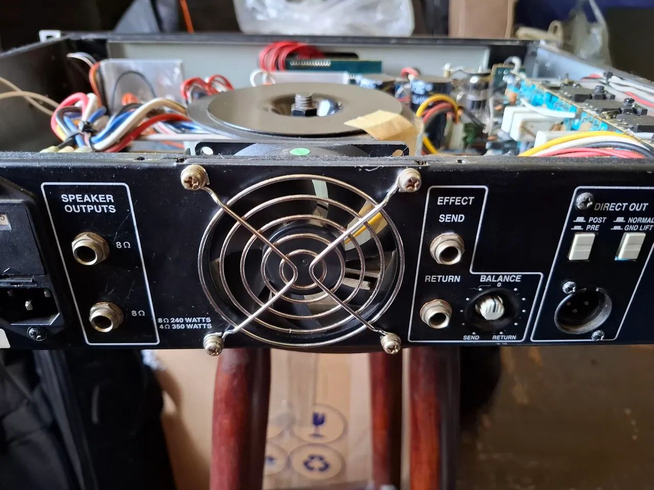 Amplificador Hartke HA3500 e Caixa de 15