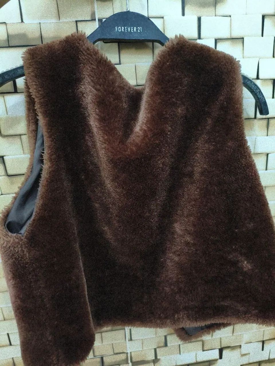 Colete de pelúcia marrom - Foto 2