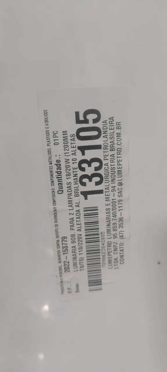 04 Luminária de sobrepor aletada para 2 lâmpadas TuboLED de 18W - 120cm - T8 - Foto 3