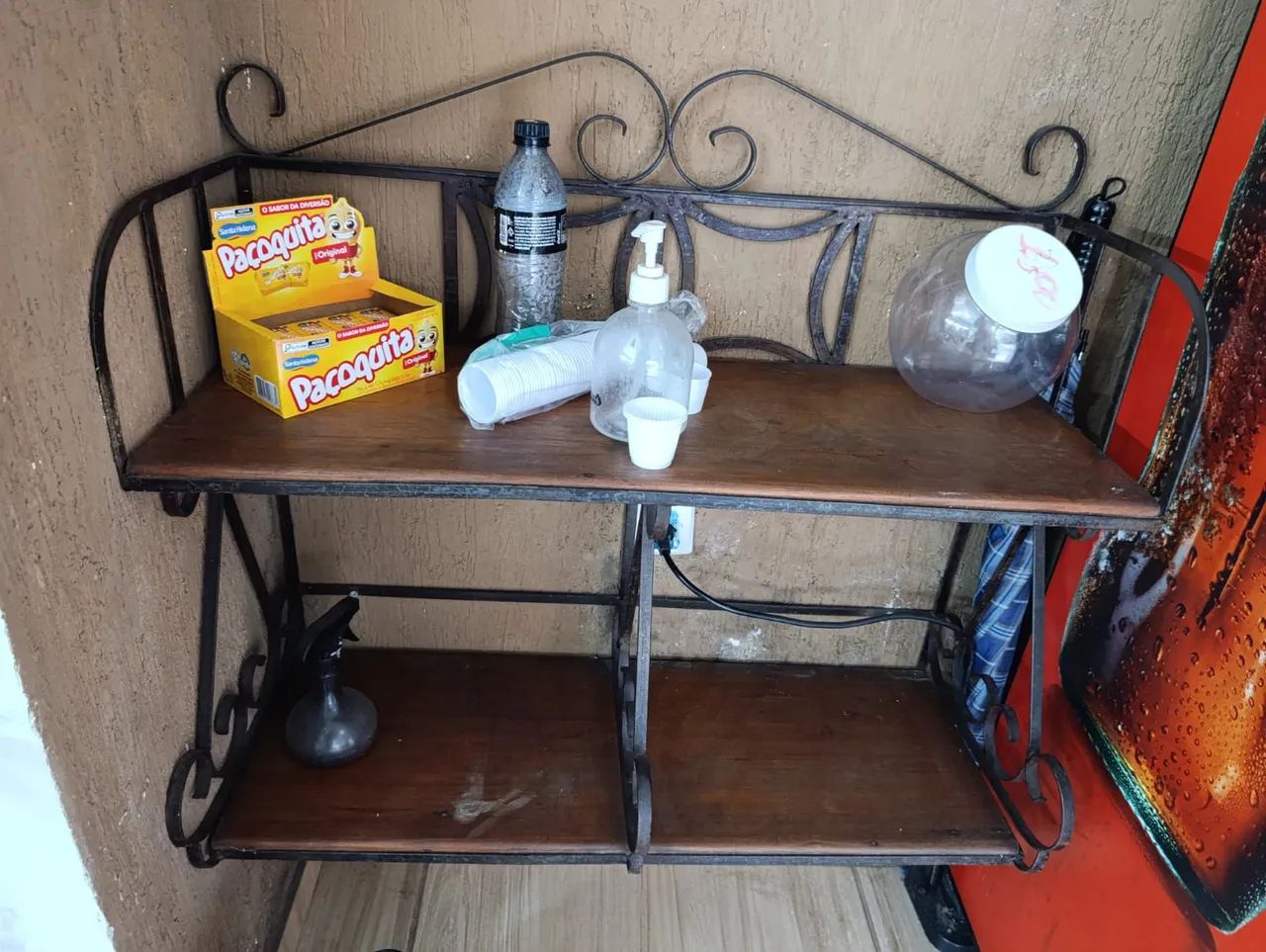 Prateleira de Ferro e Madeira para Decorar