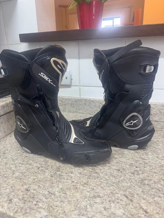 Luvas + capacete + macacão+ bota+protetor coluna  - Foto 3