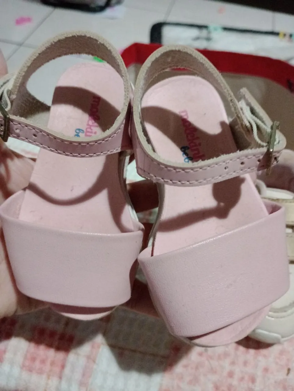 Sandálias Molekinha Bebê Rosa, tênis pimpolho e tênis tipo ALL star todos Tam 18