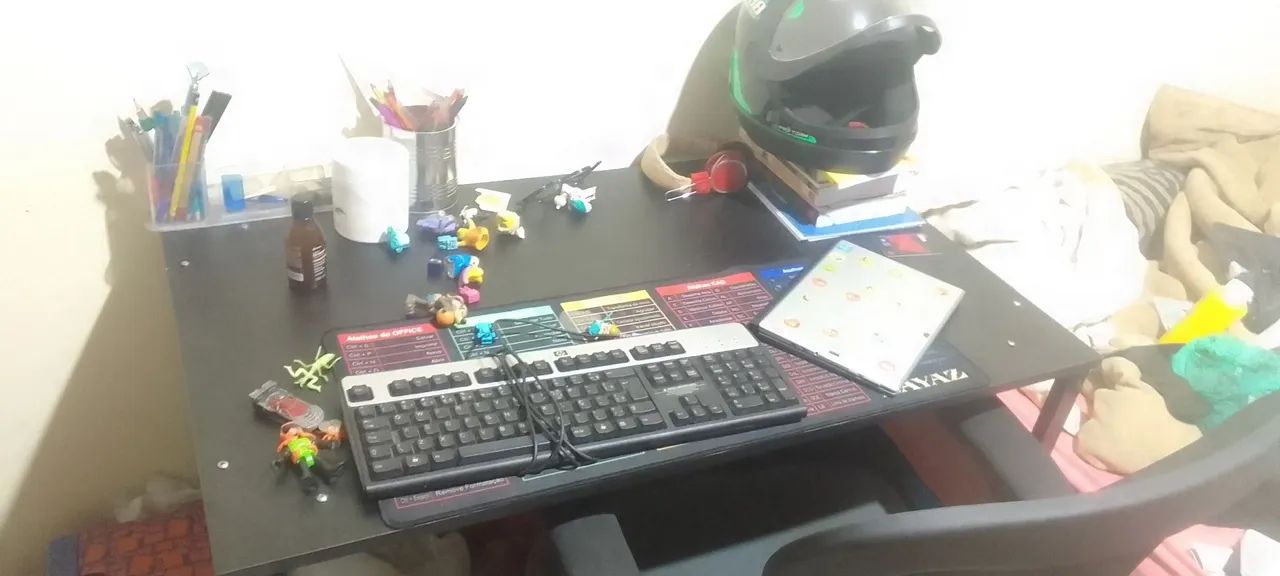 Mesa de escritório64175974480001123