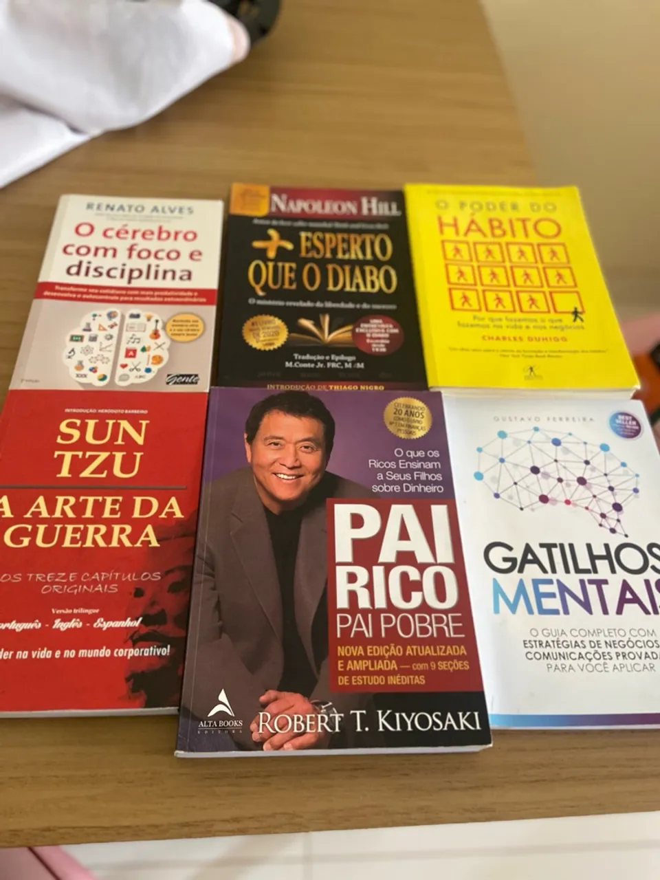 Livros de Desenvolvimento Pessoal e Negócios