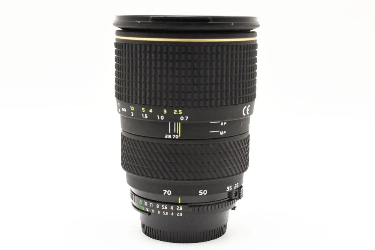 Lente Tokina AT-X Pro 28-70mm f/2.8 para Nikon