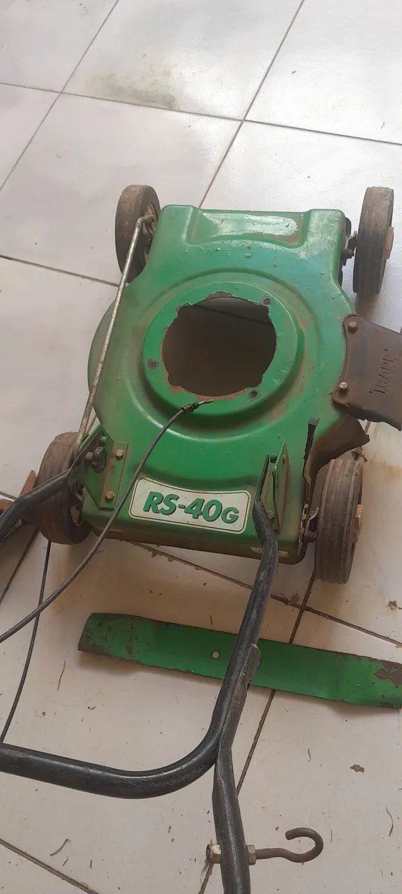 Cortador de grama RS-40G - Usado