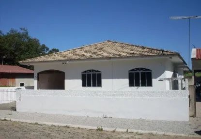 Vende se Duas casas R$. 395.000 e R$. 495.000 