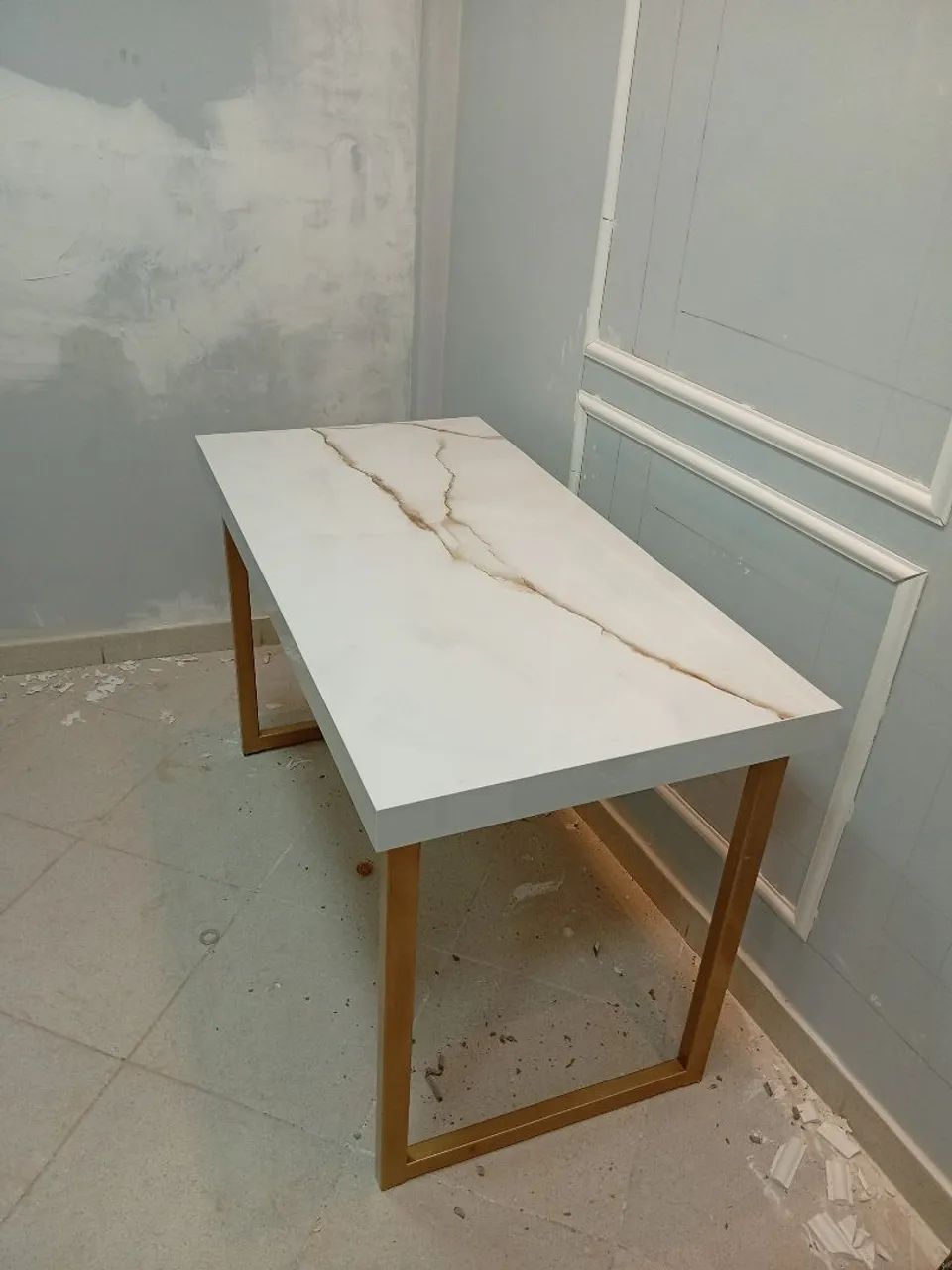Mesa em porcelanato com estrutura metálica  - Foto 2