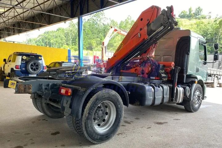 Volvo/VM 330 4x2  - Mecanismo Operacional 2012 - Foto 4