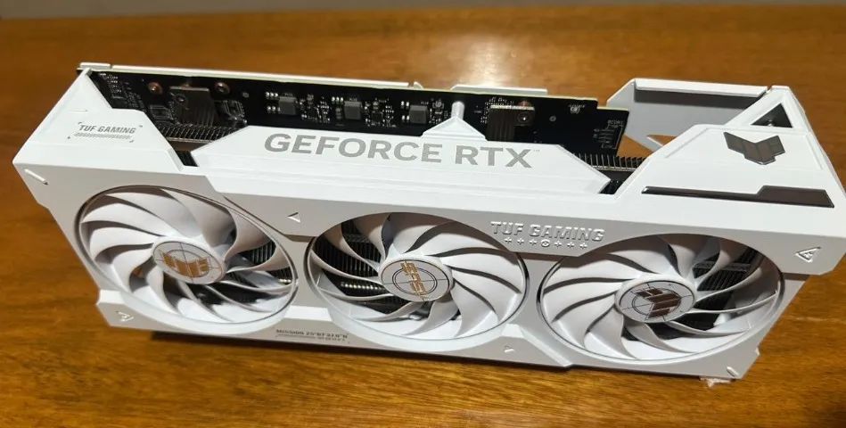 RTX 4070 TI Super BTF Asus TUF Gaming - 16GB - NOVA - Foto 3