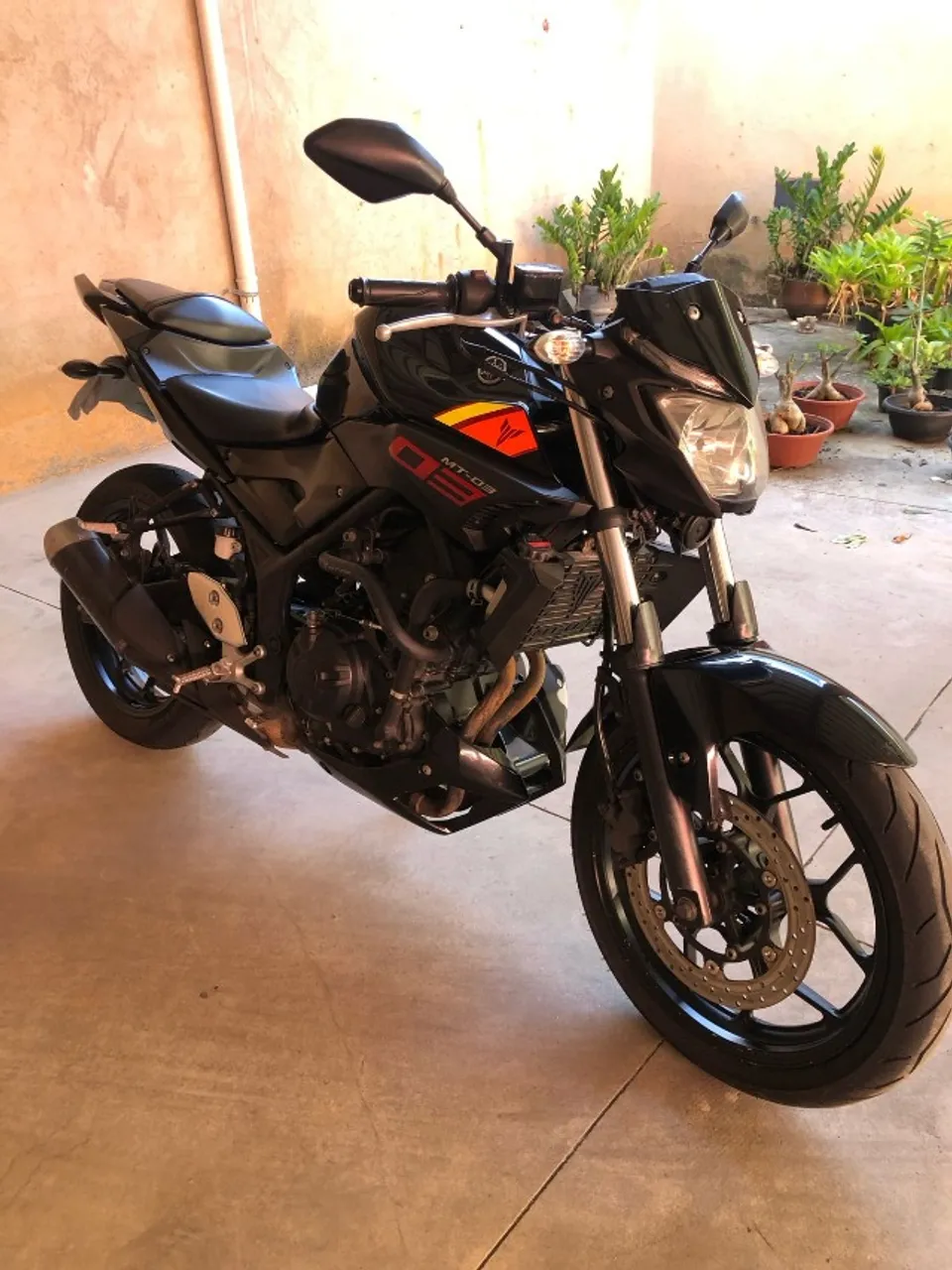 Motos YAMAHA MT-03 2016 no Brasil