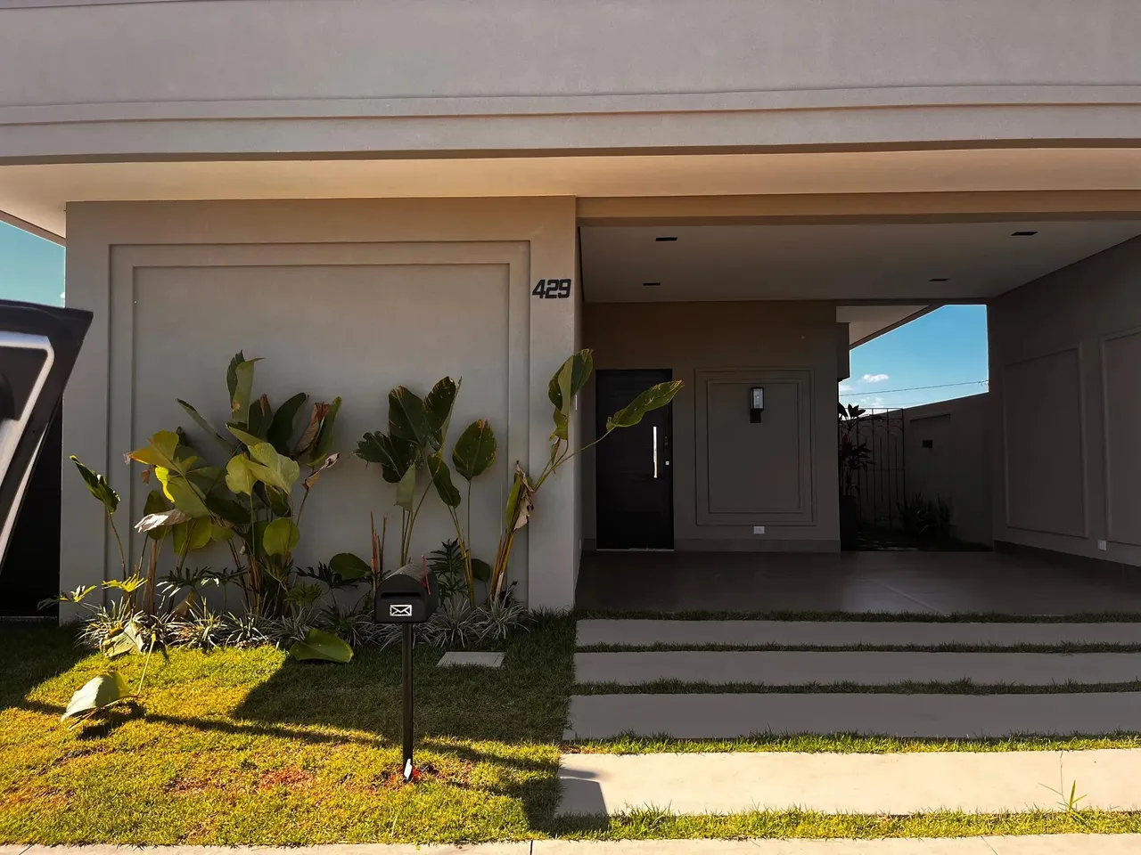 Casa Térrea com 1 Suíte c/ Closet e 2 Quartos - Projeto Inovador - Reserva Santa Inês