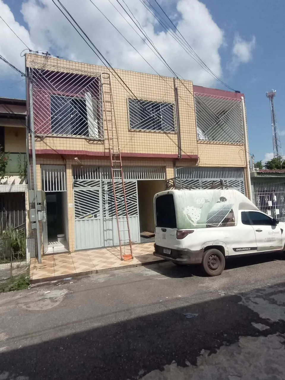 2/4, SALA, COZINHA, BANHEIRO. Apto GLEBA III, prédio familiar, syyilencioso, seguro!!!