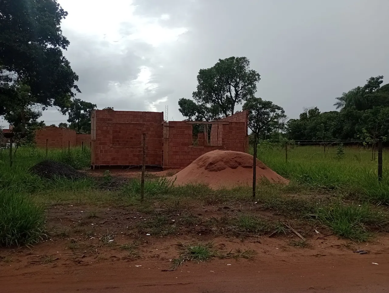 Terreno 10/46.55com pra assumir financiamento com casa respaldada 58 mil avista