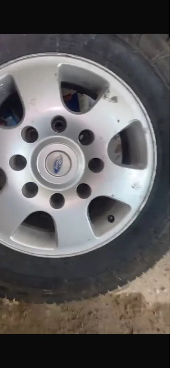 Roda com pneu 265/70R16 para Step Ford F350 F250 pneu final da vida  - Foto 6