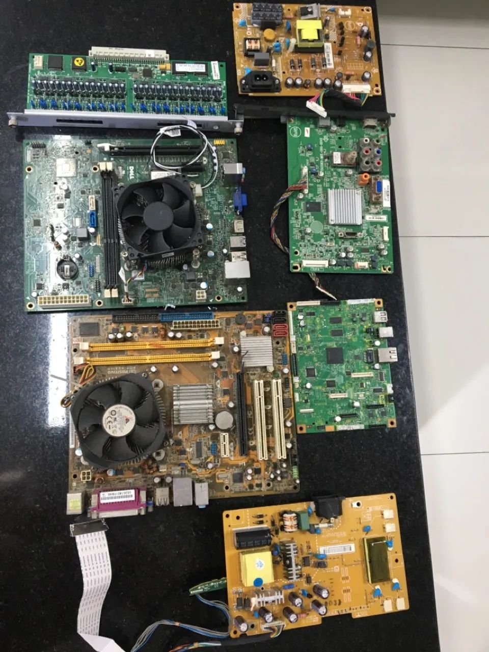 Placa Eletrônica - Componentes de Hardware