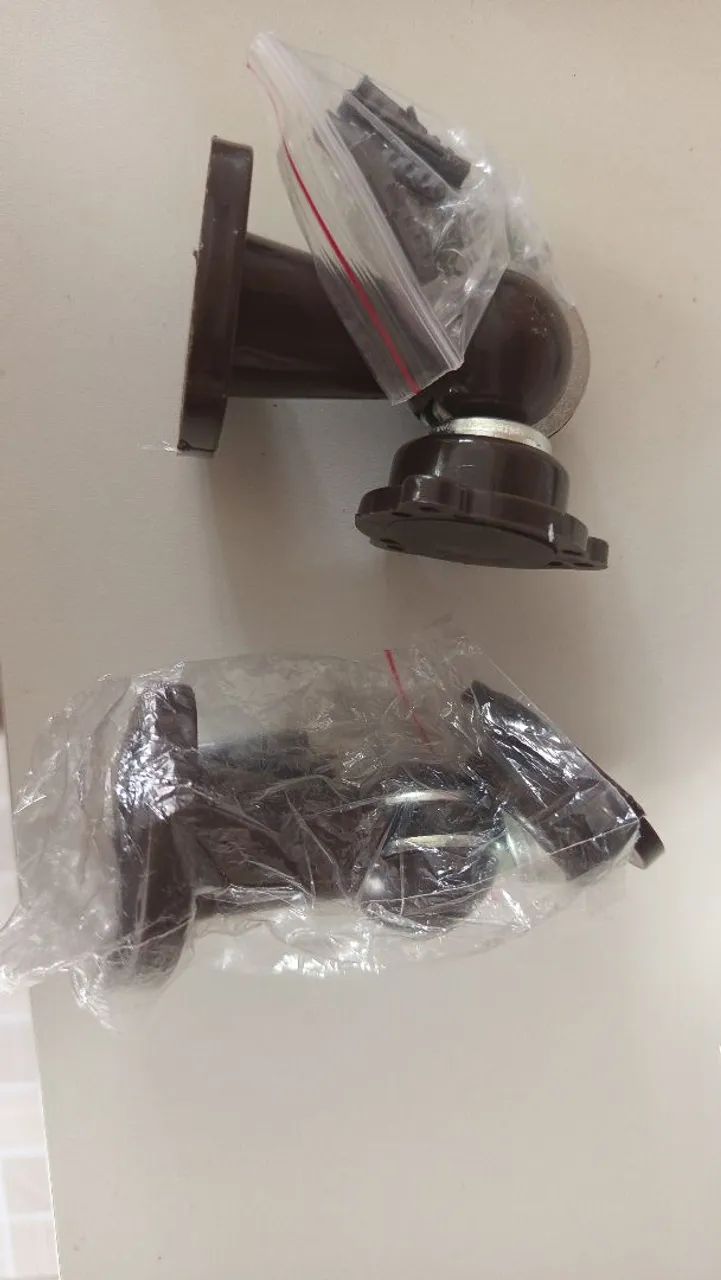  Par de Batentes Magnéticos para Porta por $15 os dois