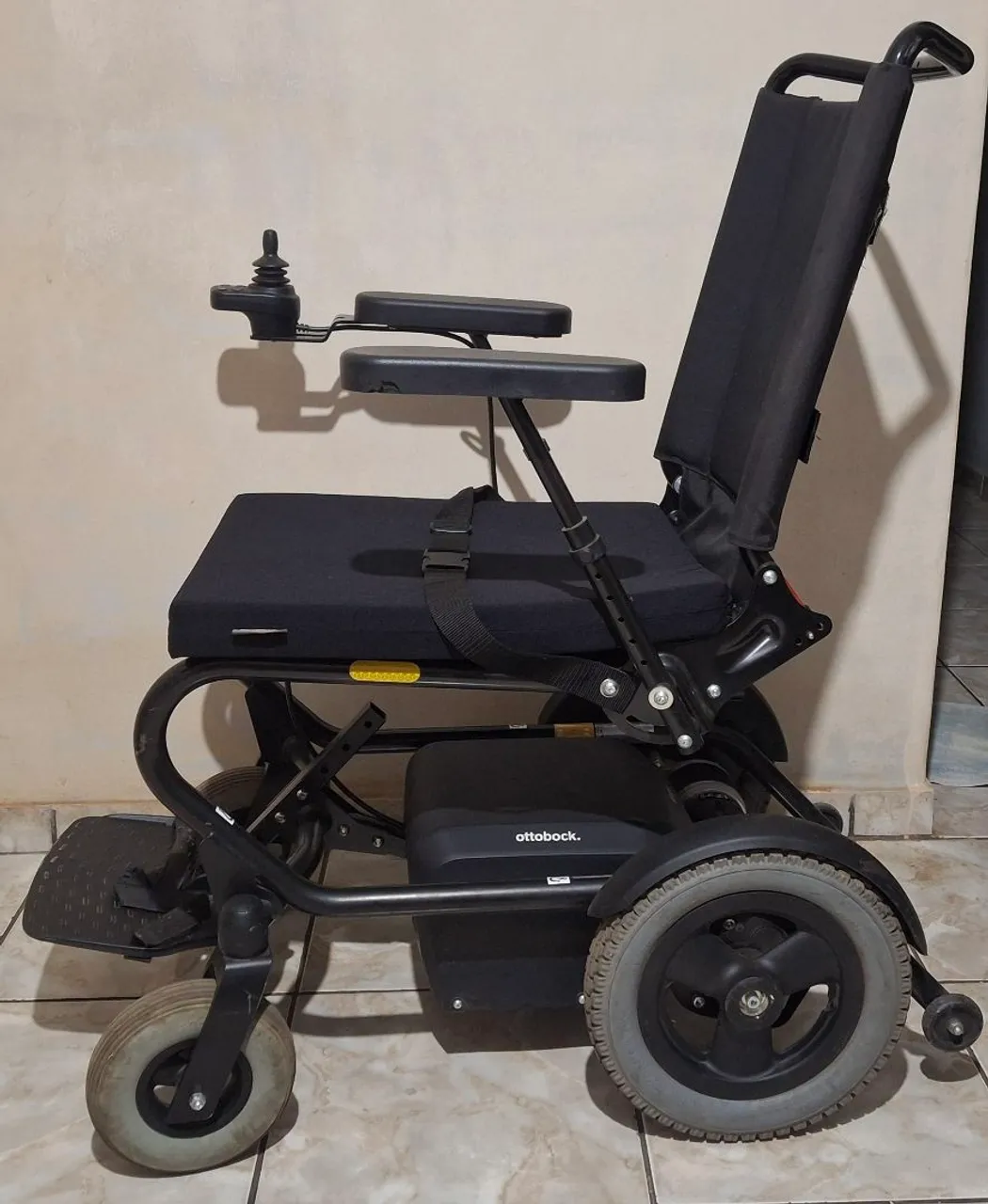 Cadeirinha de Rodas Elétrica Ottobock