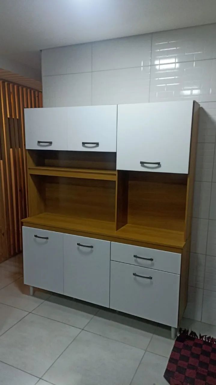 Armário de Cozinha Moderno e Funcional