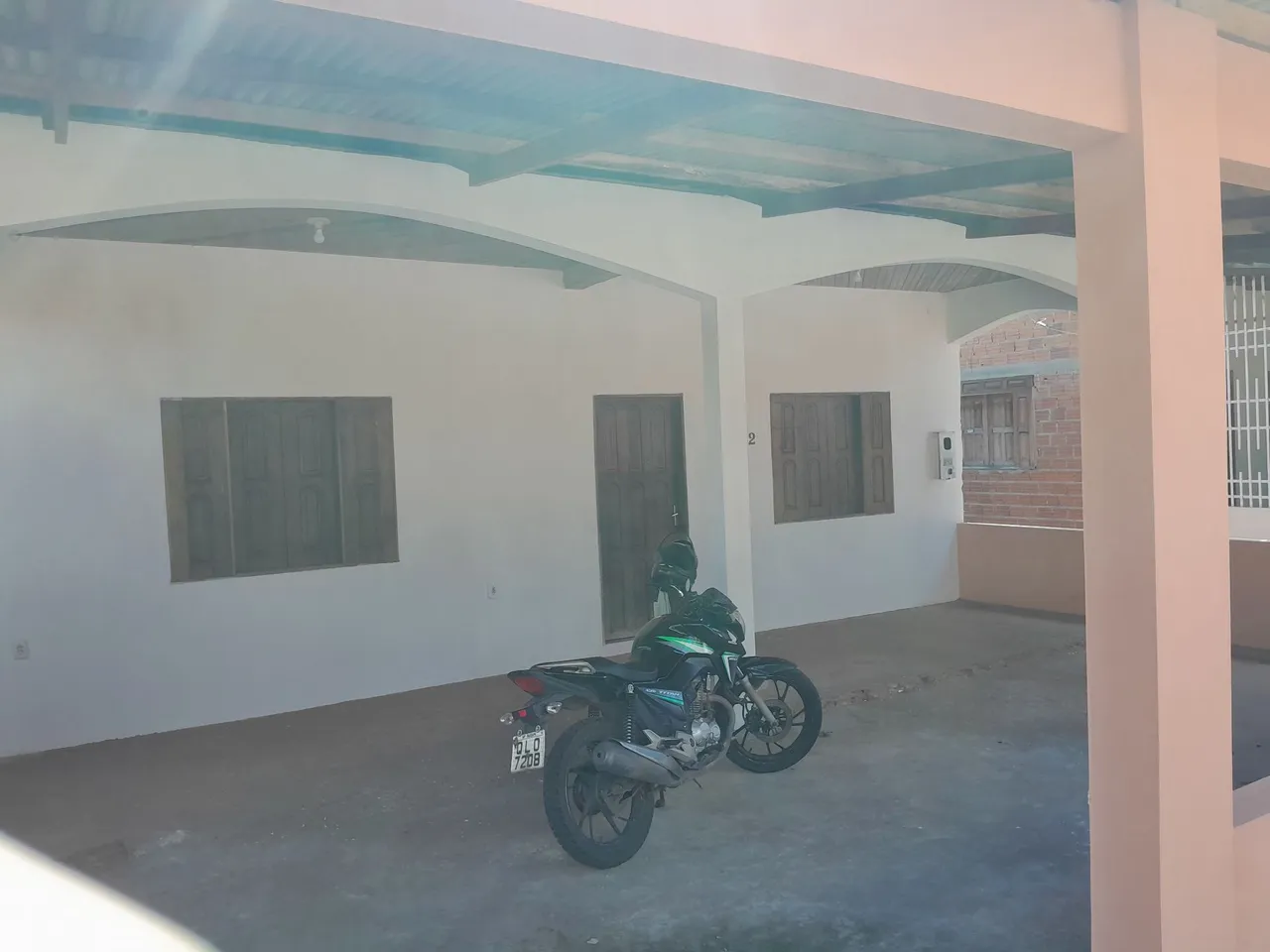 Alugo casa