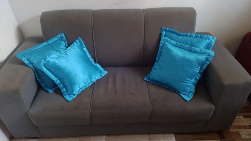 sofa 2 e 3 lugares  na cor cinza  - Foto 2