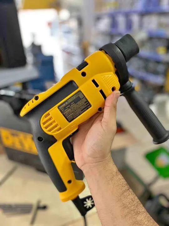 Furadeira de impacto 750w C/ Maleta e Brocas - DeWalt - Nova/Loja - Foto 5