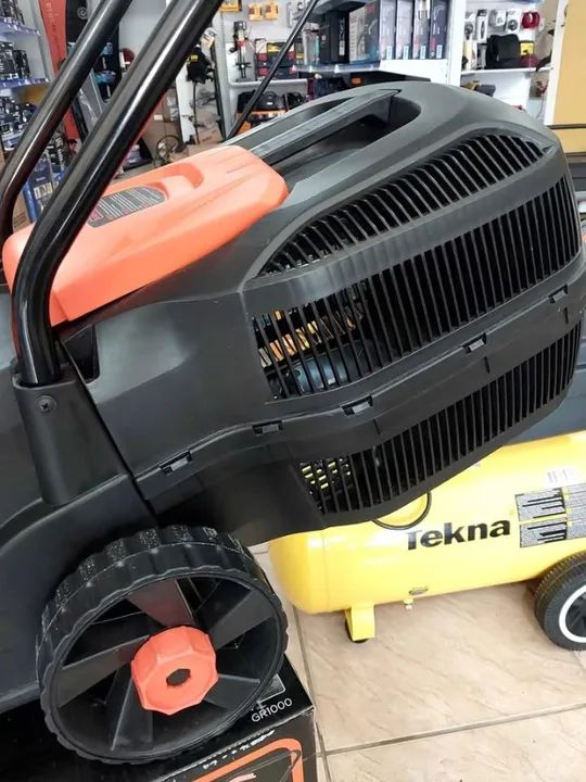 Cortador de grama Elétrico 1200w Black Decker - Loja/Novo - Foto 4