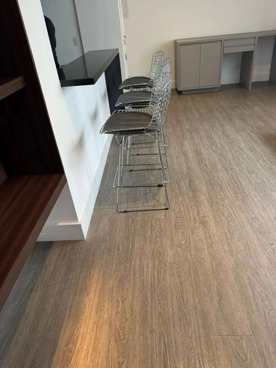 Apartamento para locação - com 01 suite , ar condicionado, 01 sala, 01 lavabo, 81m - Rua H - Foto 2