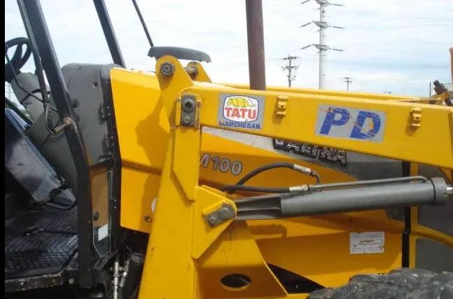 Trator Valtra BM100  2016  Com lamina. - Foto 4