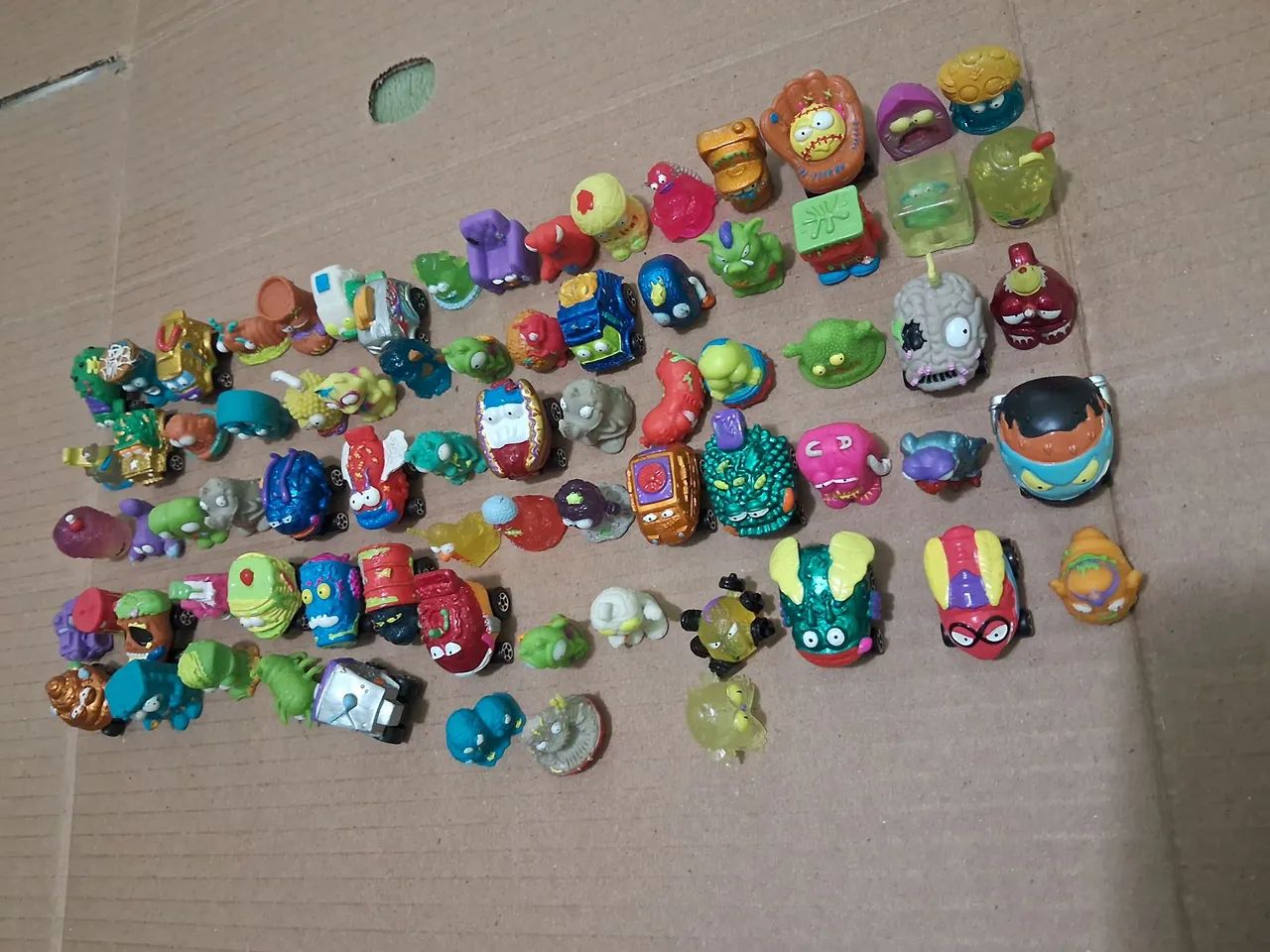 Pote de Brinquedos Raro p/ Colecionador Trash Pack 75 miniaturas bem conservado.  - Foto 4