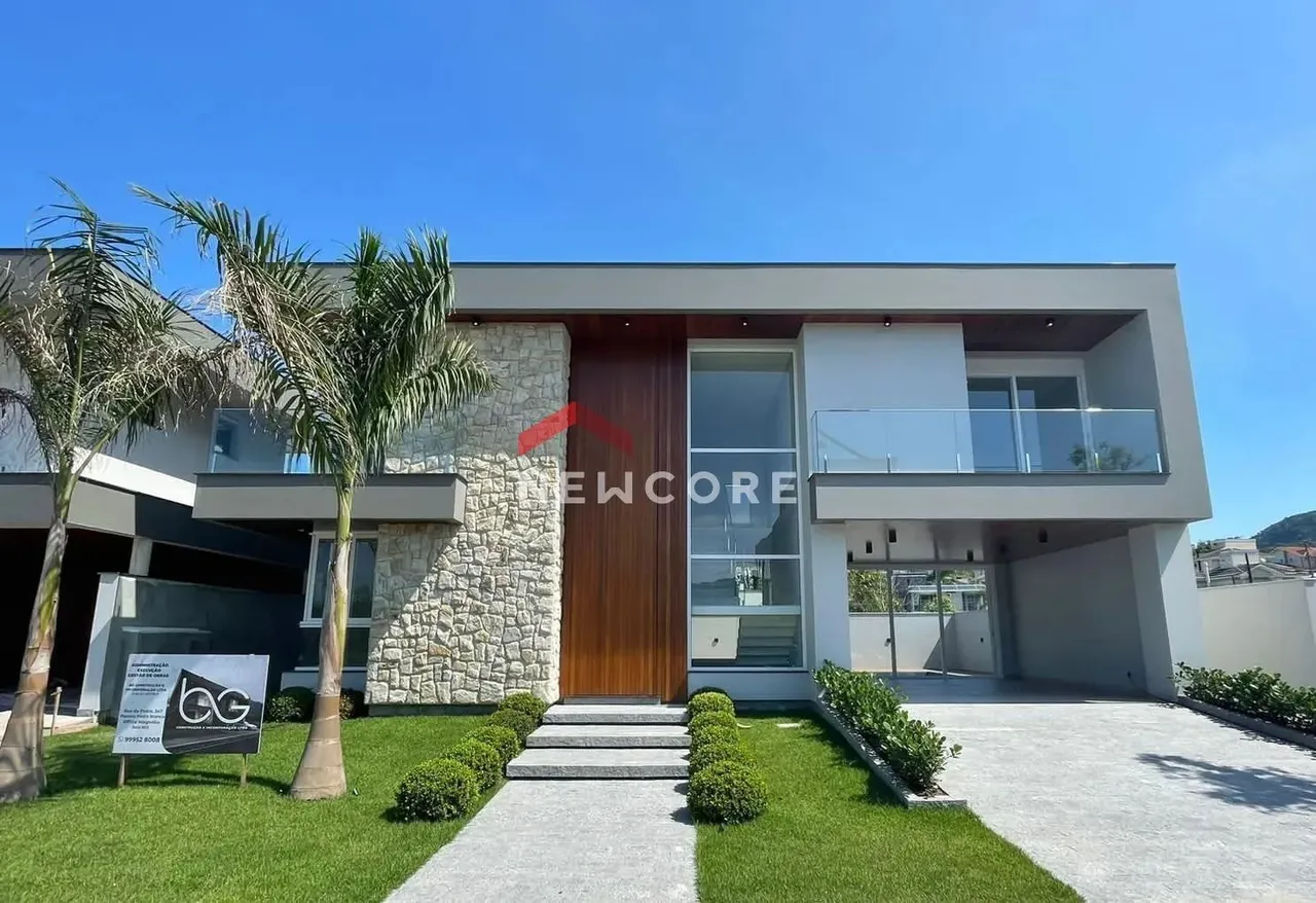 Casa de condomínio em Rua Lagoinha - Pedra Branca - Palhoça/SC
